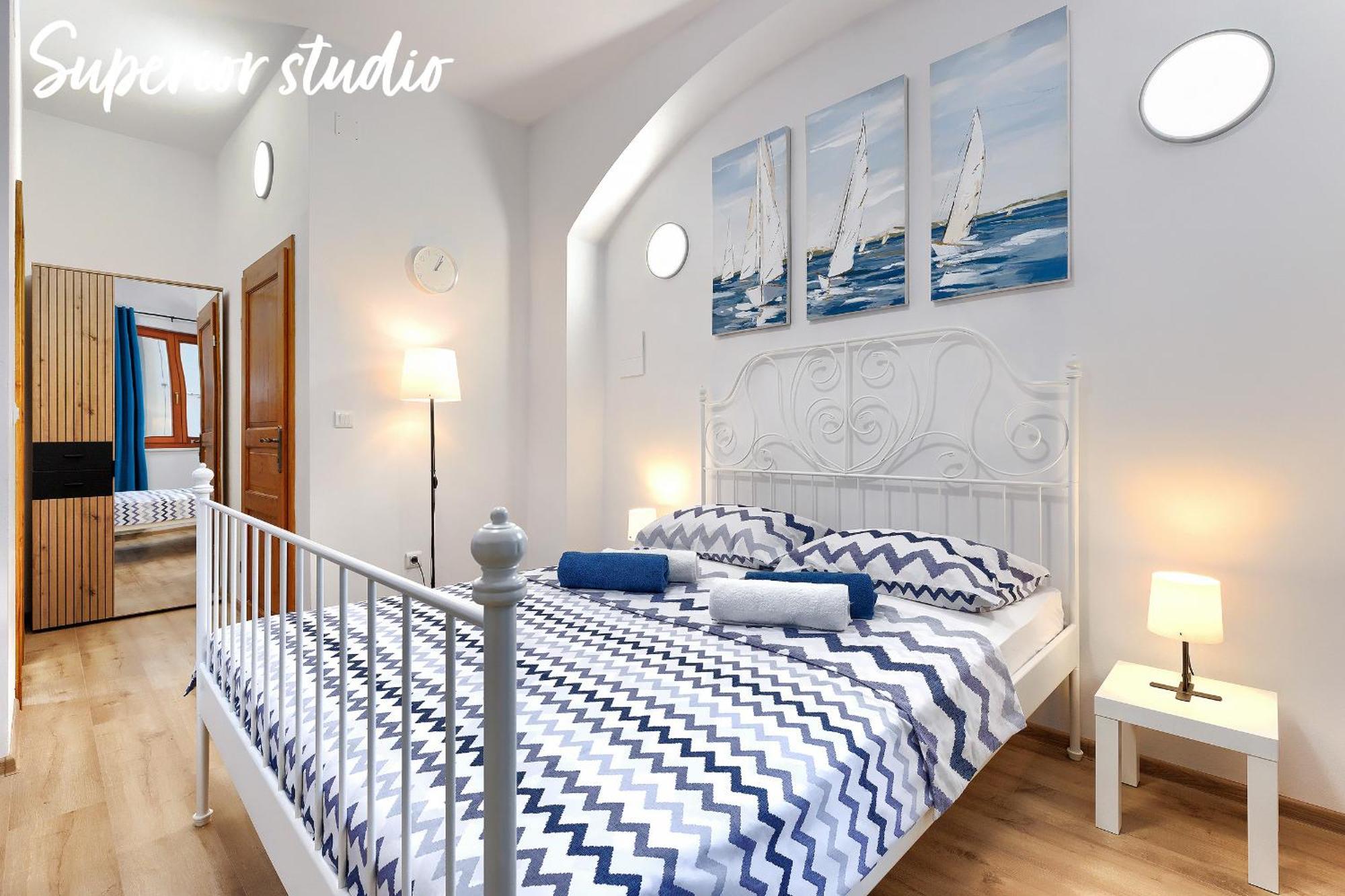 Studios Notte Sul Porto 로비니 외부 사진